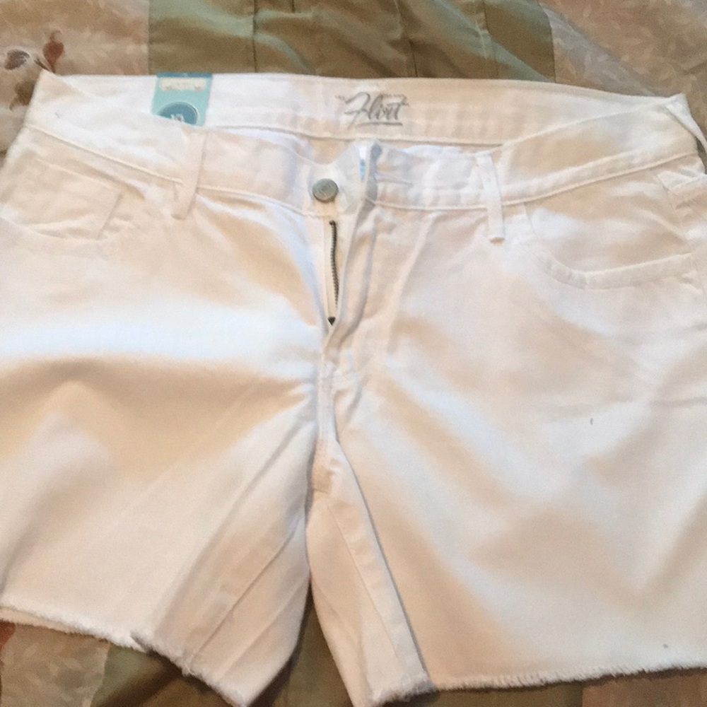 Old Navy Jean Flirt shorts